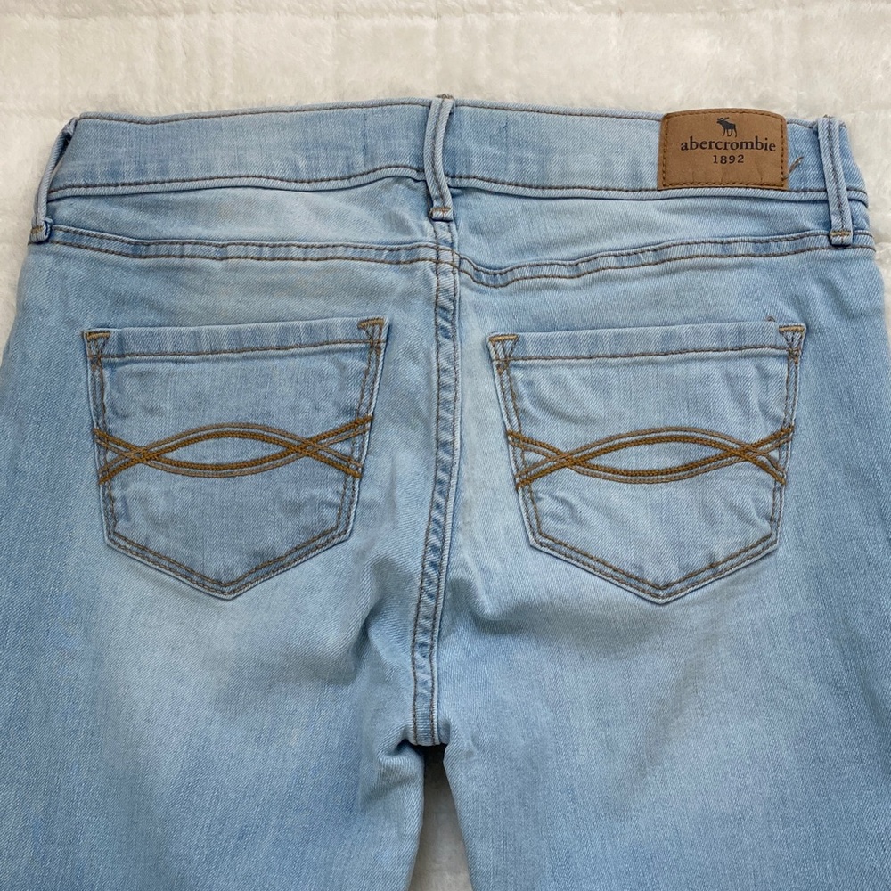 Abercrombie Jeans - Picture 3 of 5
